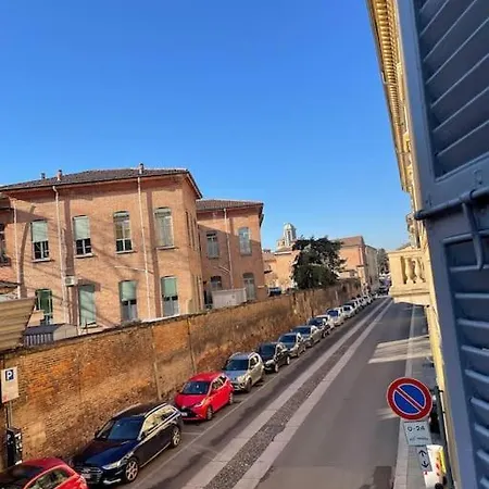 Minimal Con Travi A Vista アパート