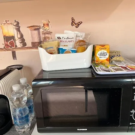 Minimal Con Travi A Vista * Piacenza