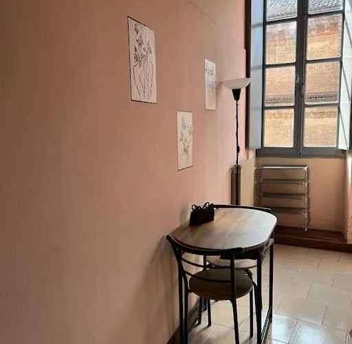 Minimal Con Travi A Vista Lägenhet